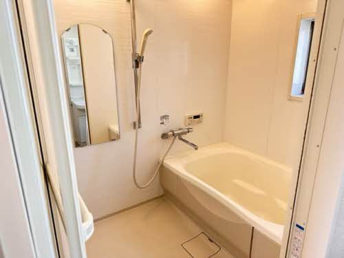 バス・シャワールーム　バスルーム