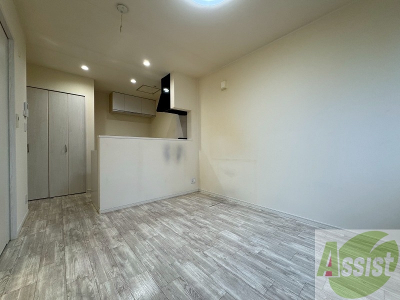 居室・リビング　広くてキレイなお部屋が広がっていて、充実した生活が送れそう。