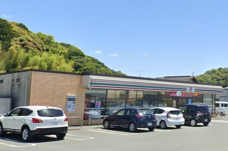 コンビニ　セブンイレブン森町睦実店（コンビニ）まで1373m