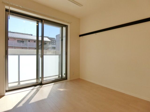 居室・リビング　寝室