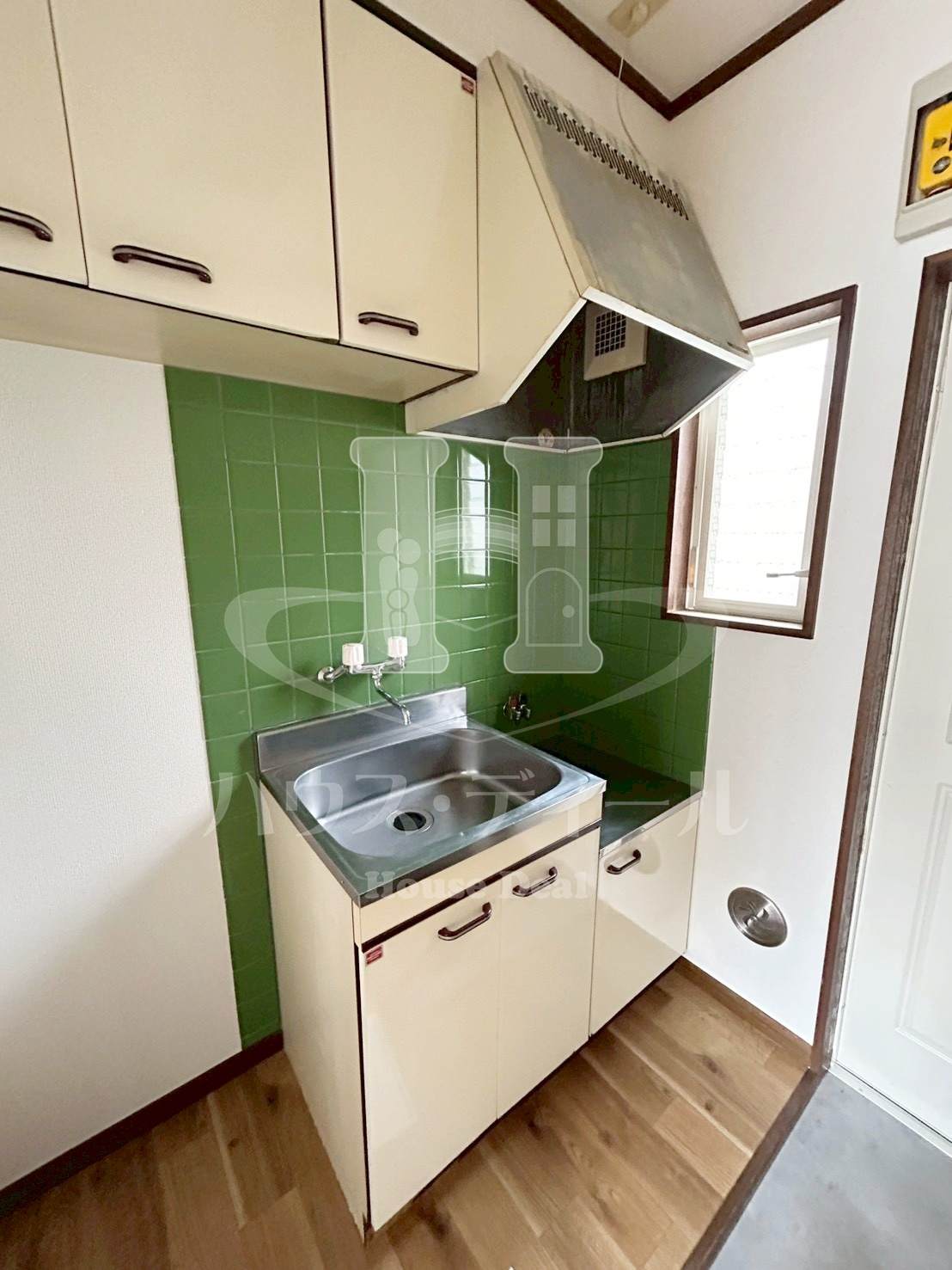 キッチン　コンパクトなキッチンで掃除もラクラク