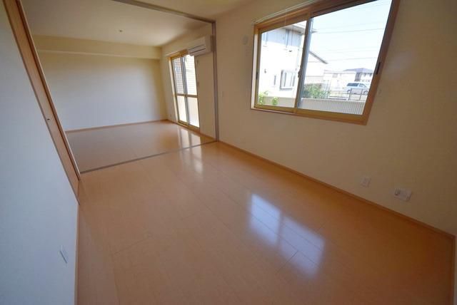 居室・リビング　※同じ間取りの号室違いです