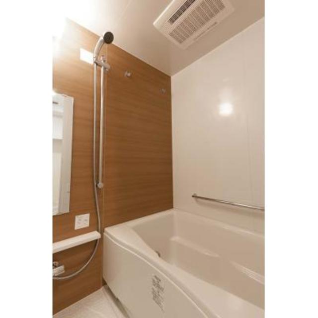 バス・シャワールーム　※写真は同タイプ住戸です。