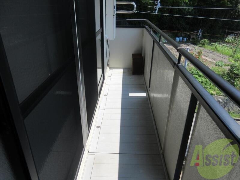 バルコニー　明るいバルコニー