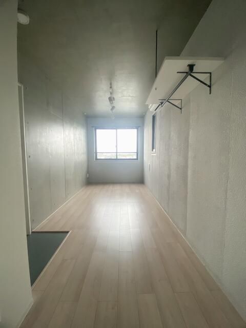 居室・リビング　コルク新板橋　北区滝野川５