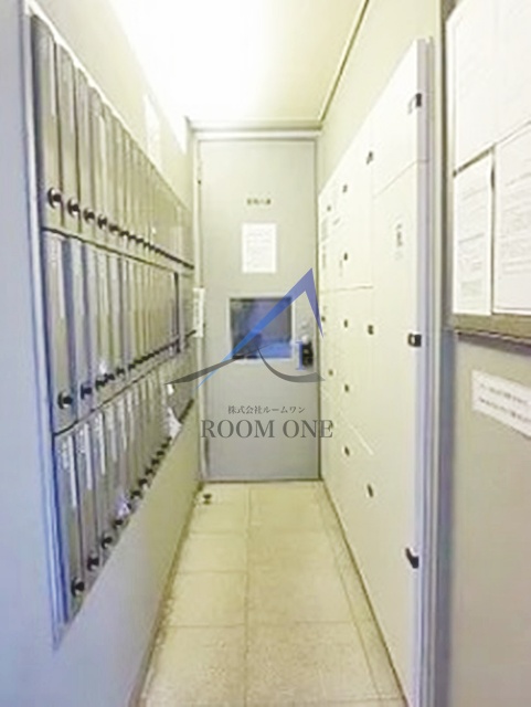 その他共有部分　集合ポストtと宅配ボックスです。