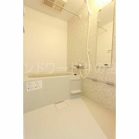 バス・シャワールーム　詳細は、ウィンドワード中の島店までご相談下さい。