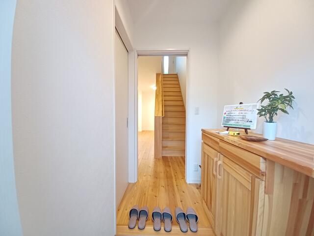 玄関　落ち着いた玄関です