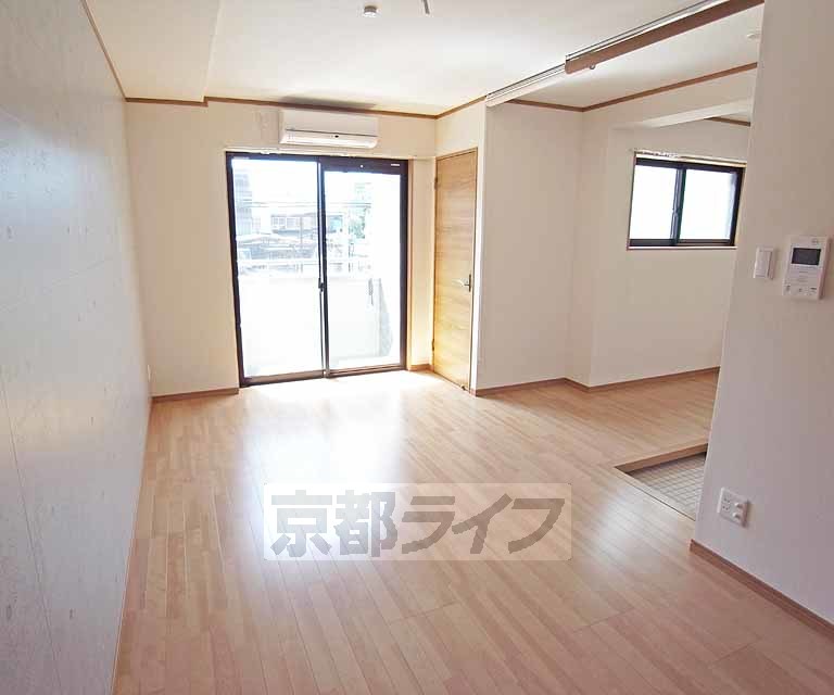 居室・リビング　開放感のある広々とした室内！