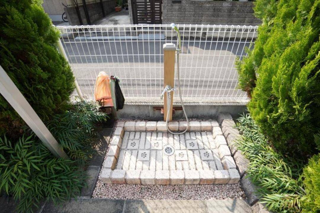 バルコニー　外部散水栓