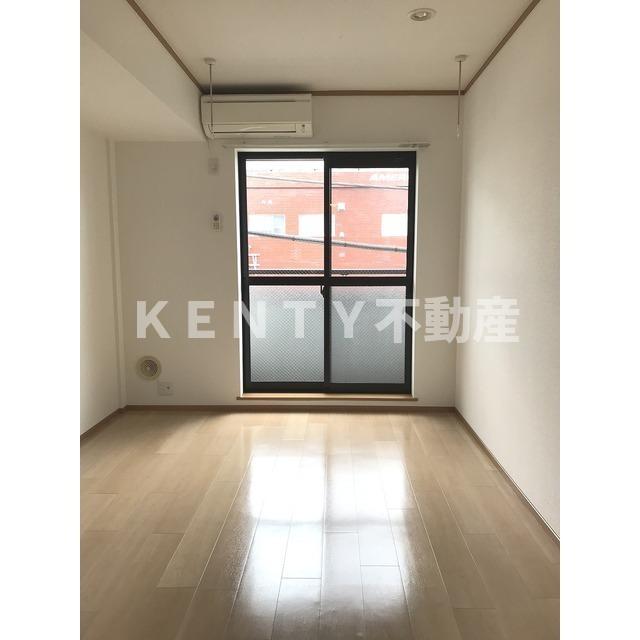 居室・リビング　使いやすい居間です