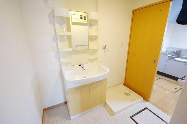 洗面設備　★独立洗面台は朝重宝されますよね★