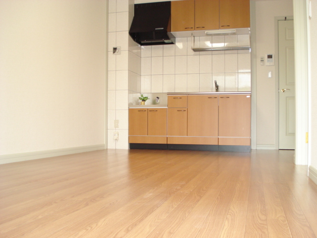 居室・リビング　【メゾン・ボンヌール】リビング