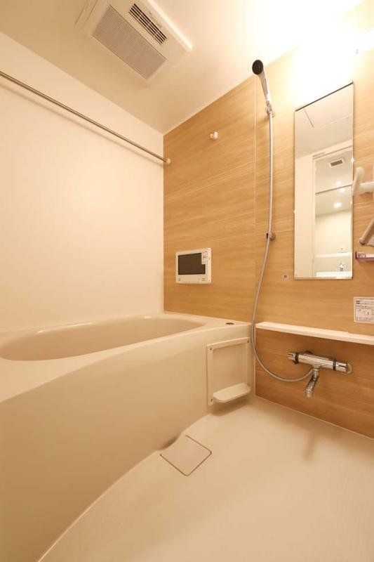 バス・シャワールーム　室内