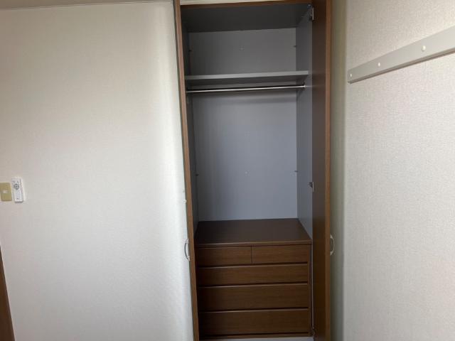 収納　クローゼット