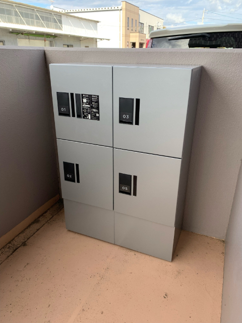 ロビー　宅配ボックス