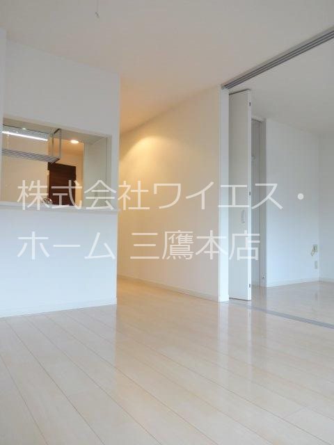 居室・リビング　対面キッチン