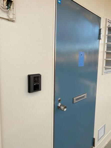 その他　玄関扉　TVモニターフォン付き