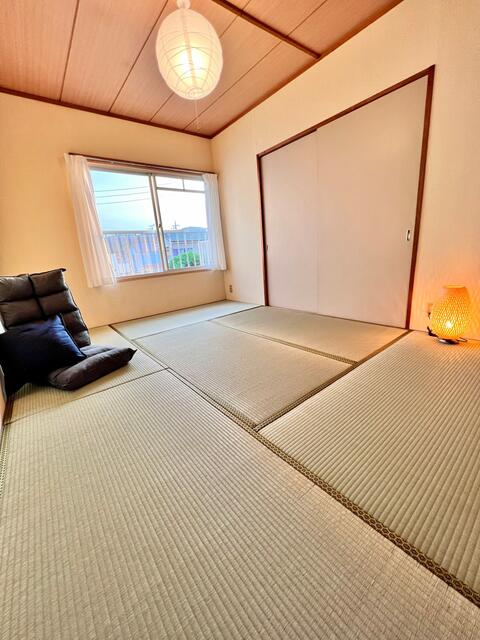 居室・リビング　和室６畳でくつろげます