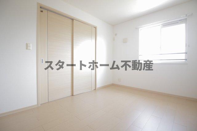 居室・リビング　広々とした洋室です