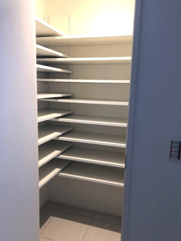 玄関　シューズインクローゼット