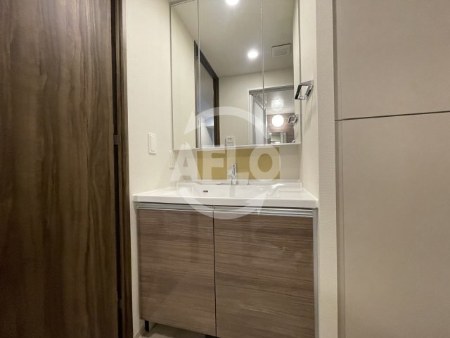 洗面設備　Vievle靭公園Q（ヴィーブル靭公園Q)　洗面台