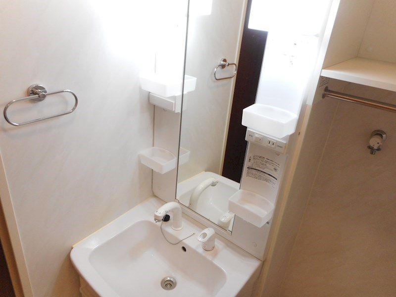 洗面設備　※他号室の参考写真となります