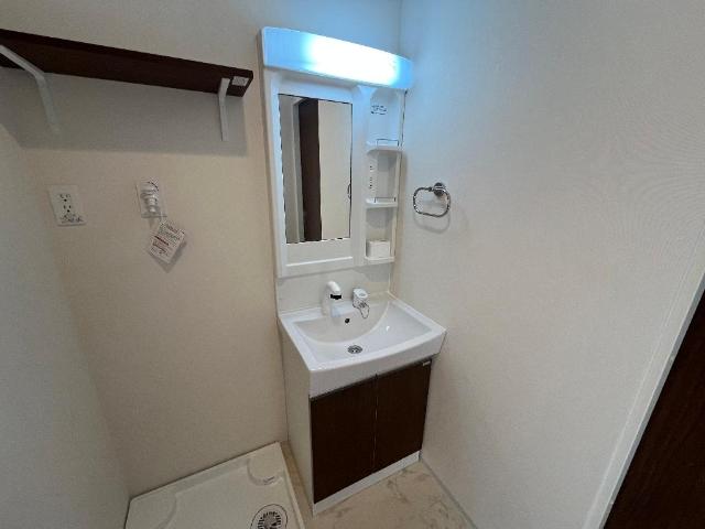 洗面設備　洗髪洗面化粧台