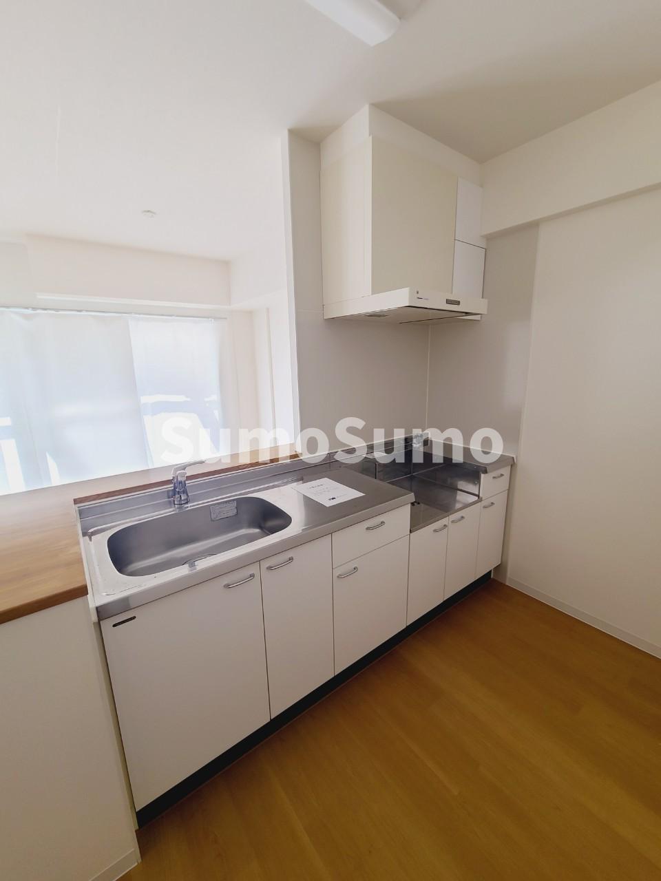 キッチン　コンパクトなキッチンで掃除もラクラク