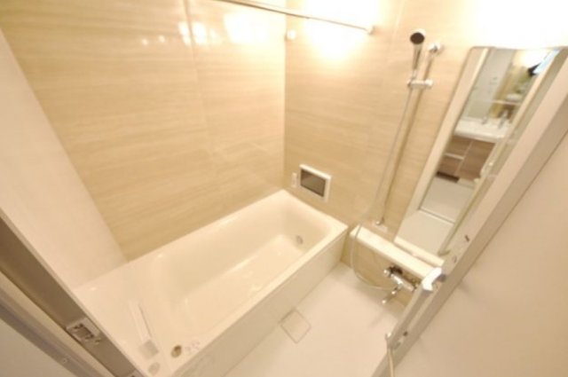 バス・シャワールーム　きれいなお風呂です