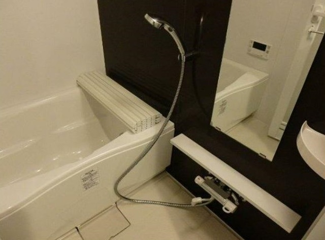 バス・シャワールーム　※別部屋参考写真