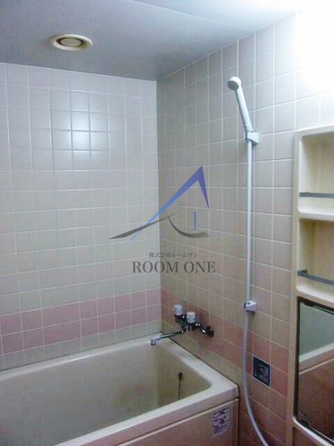 バス・シャワールーム　お風呂です。