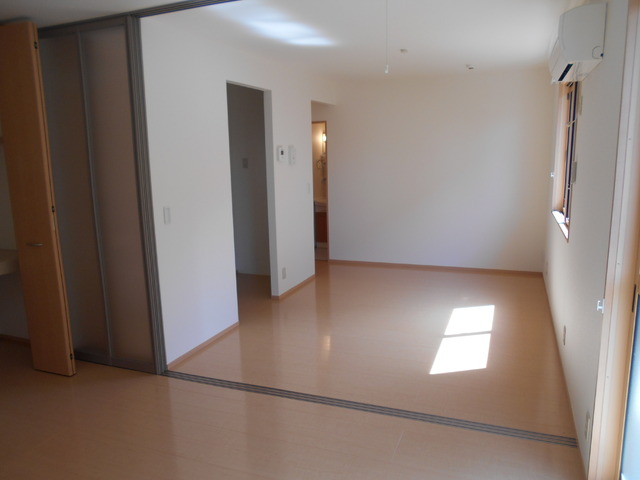 居室・リビング　リビング