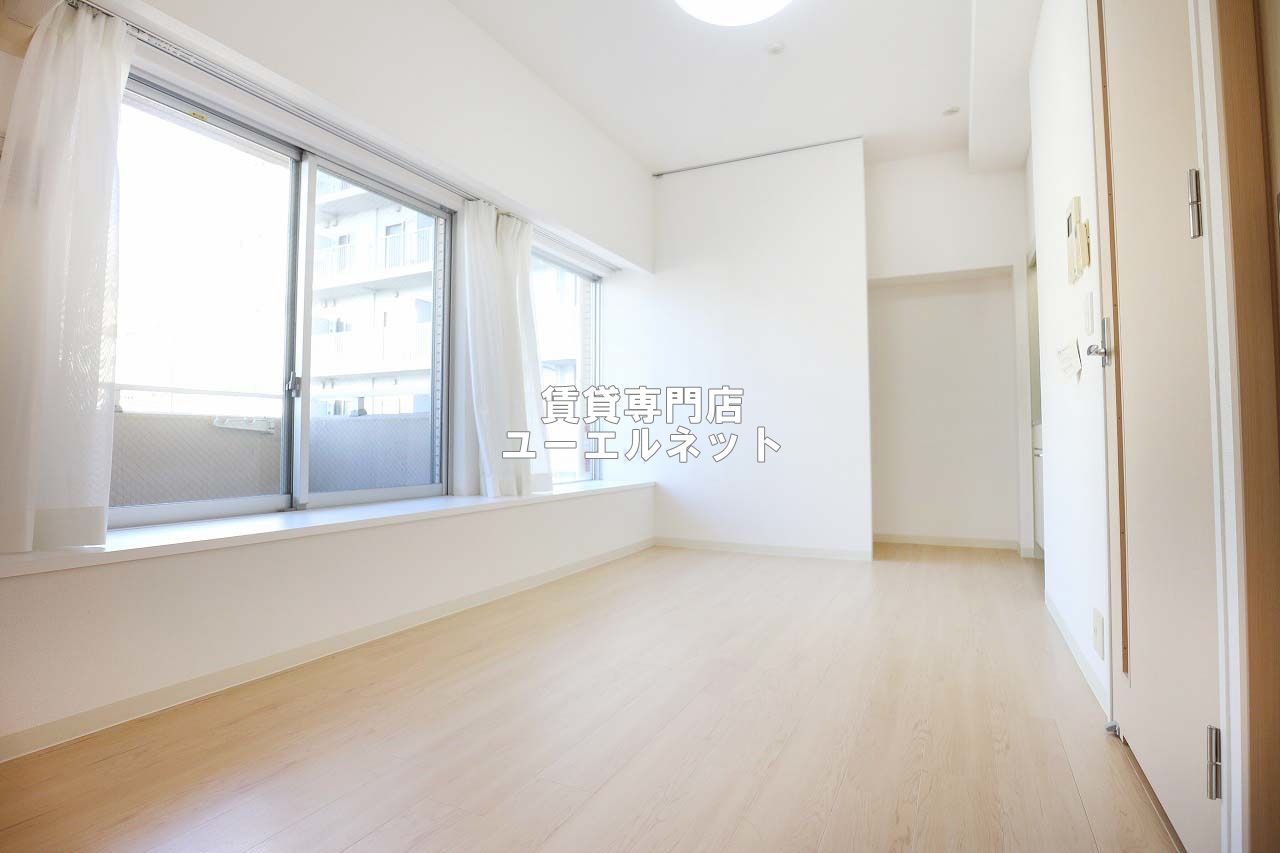 居室・リビング　ゆったりとくつろげる、落ち着きのある居室空間です