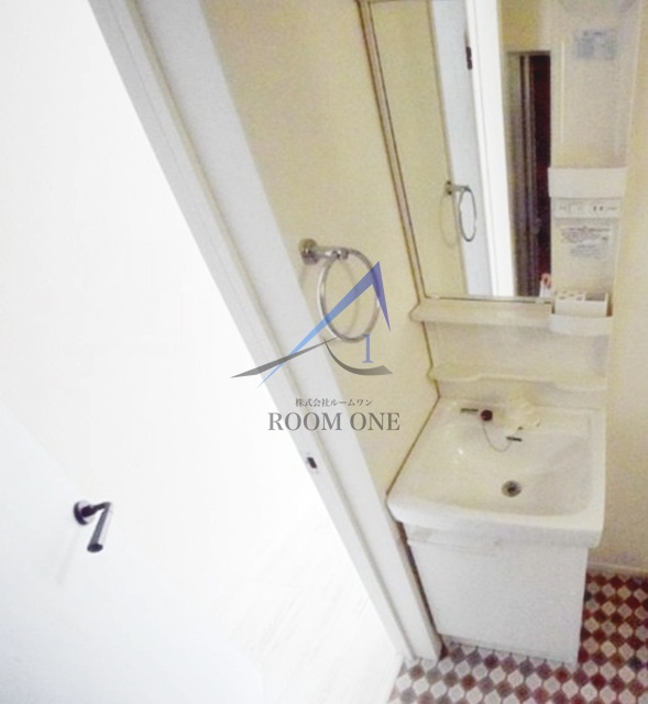 洗面設備　洗面台です。