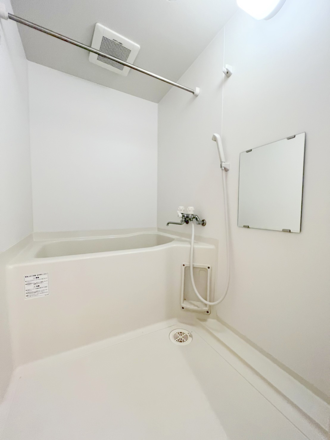 バス・シャワールーム　きれいなお風呂で快適バスタイム♪