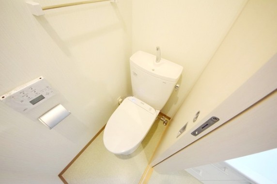 トイレ　シンプルなトイレ！