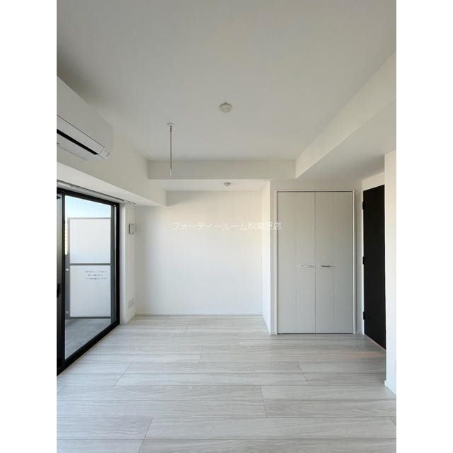 居室・リビング　★《見学予約受付中》こちらのお部屋は仲介手数料が半月以下！