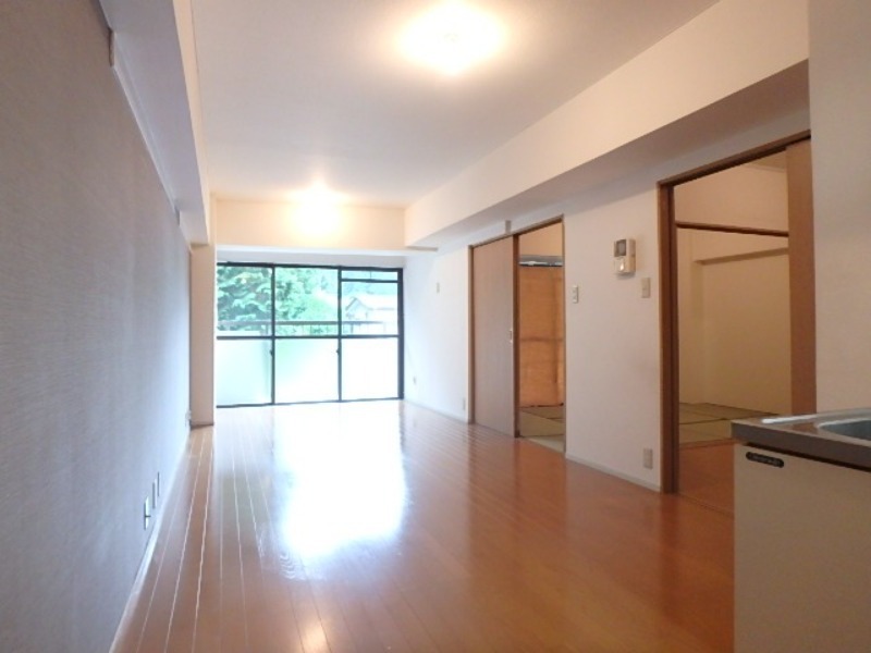 居室・リビング　図面と現状に相違がある場合には現状を優先