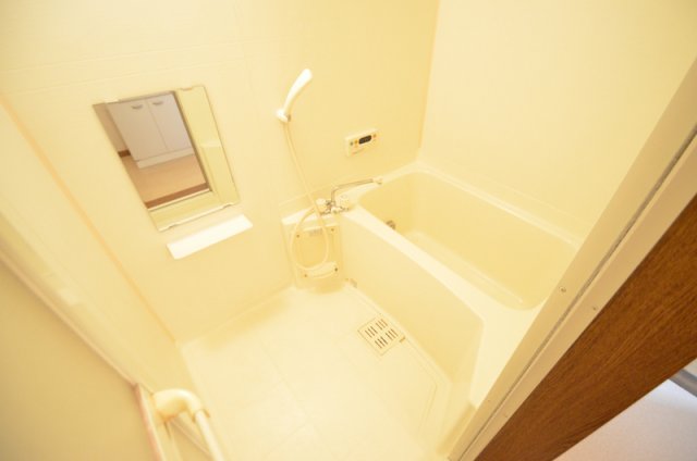 バス・シャワールーム　心と体の洗濯をするならやっぱりお風呂でゆったりと！