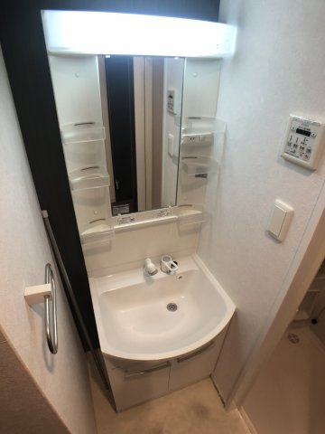 洗面設備　独立洗面化粧台付きでおすすめです！