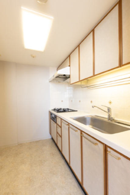 キッチン　※写真は同タイプ住戸です。