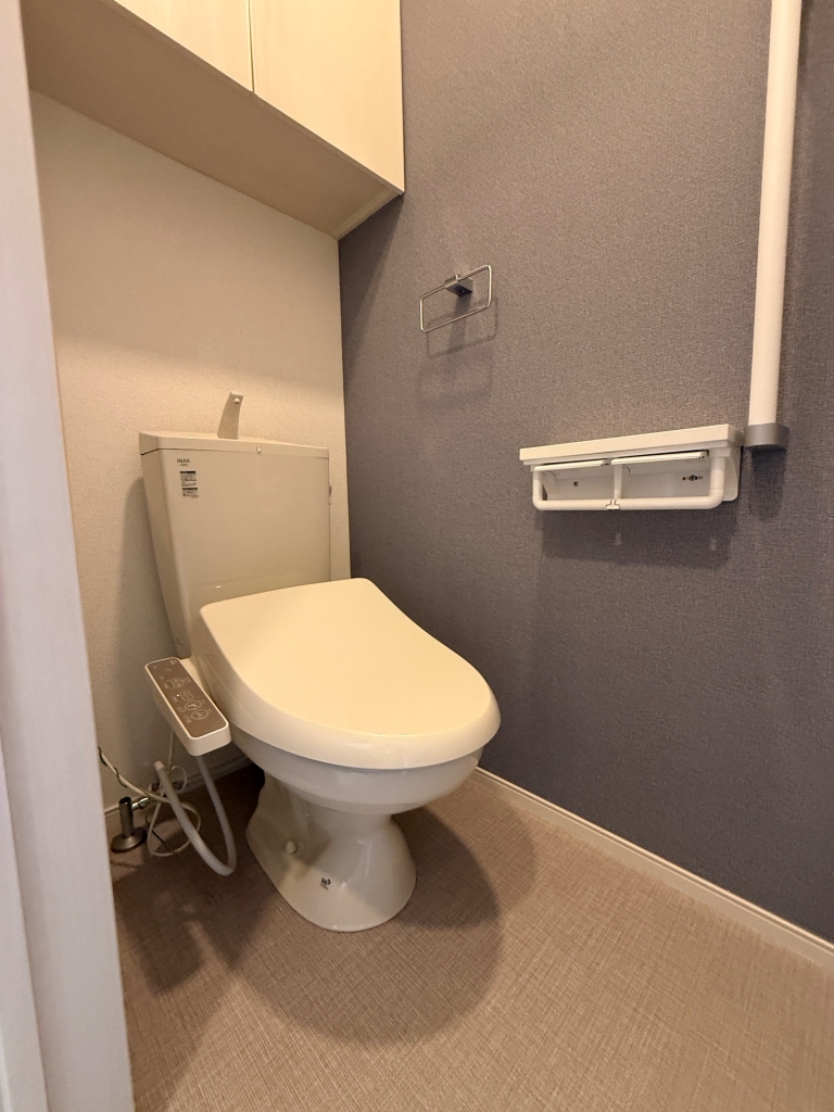 ヒカルサ神戸王塚台1のトイレ写真