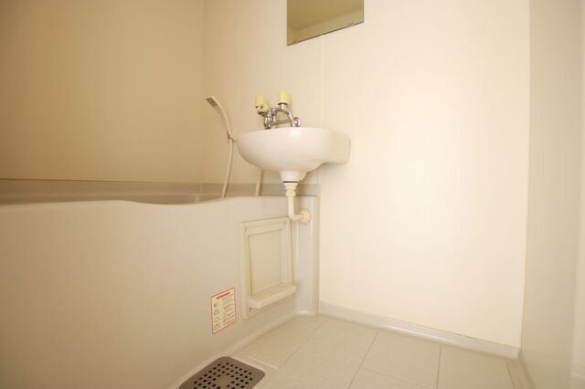 バス・シャワールーム　別室の参考写真です。※現況優先