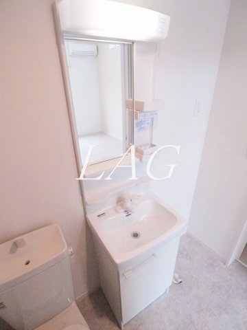 洗面設備　独立洗面台です。