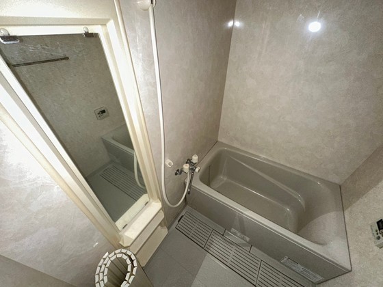 バス・シャワールーム　※別号室の写真です。