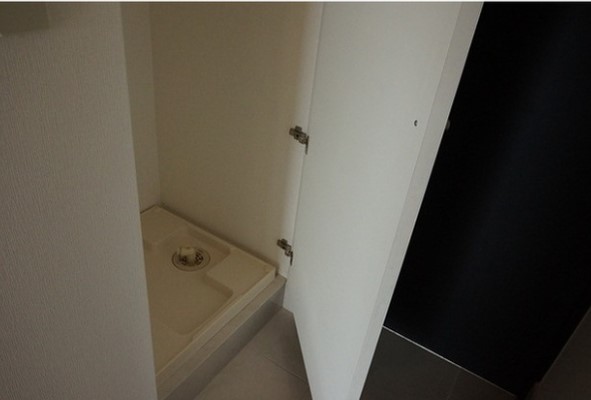 玄関　★家具が置きやすい間取りです★