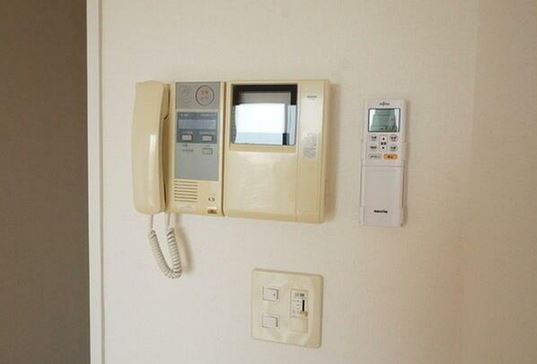 セキュリティ　★TV付インターホンだから安心★