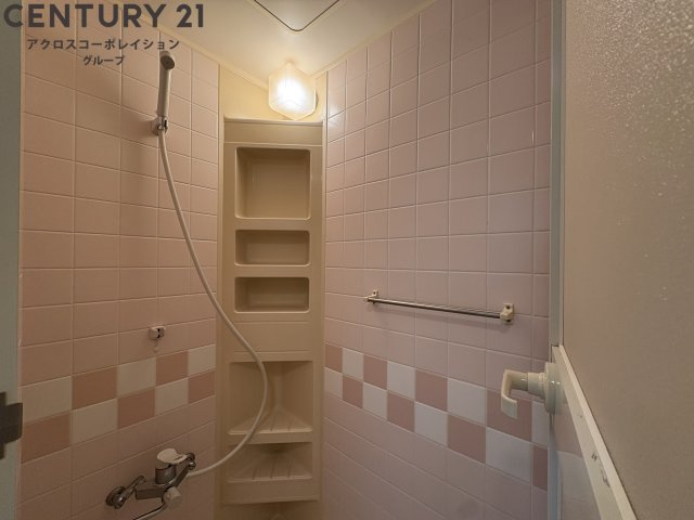 バス・シャワールーム　コンパクトなシャワールームです♪
