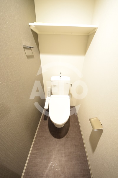 トイレ　エスリードコート堺筋本町　トイレ